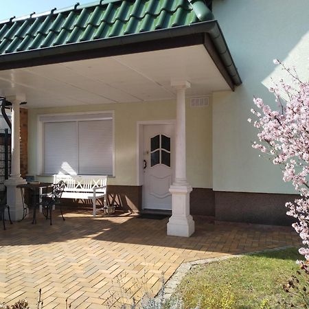 Ferienwohnung Baer Hoppegarten Bagian luar foto